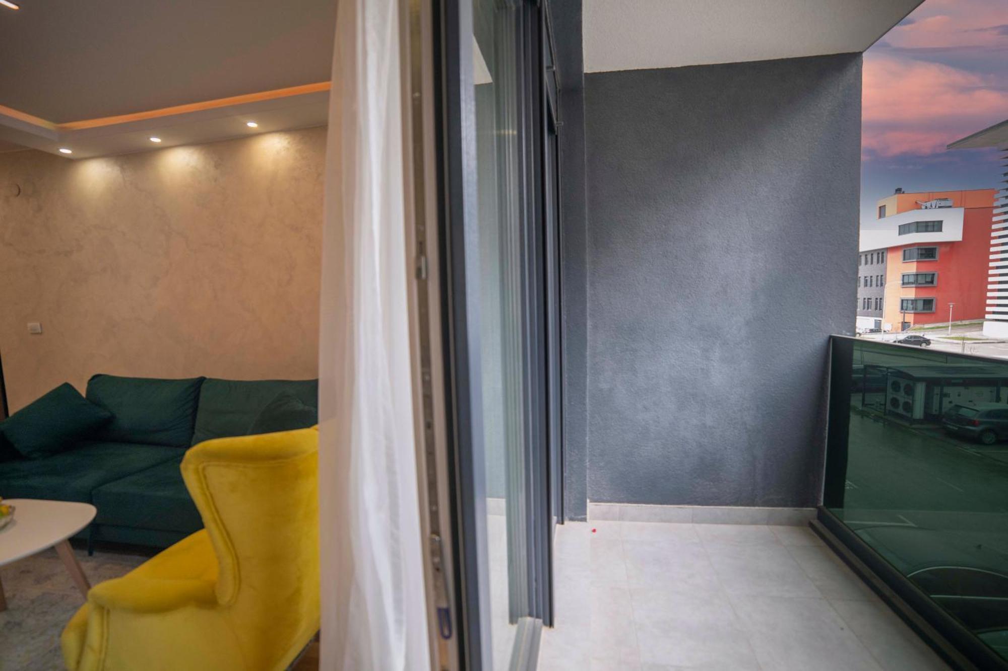 Apartment 5 Star Lukavica Exterior photo