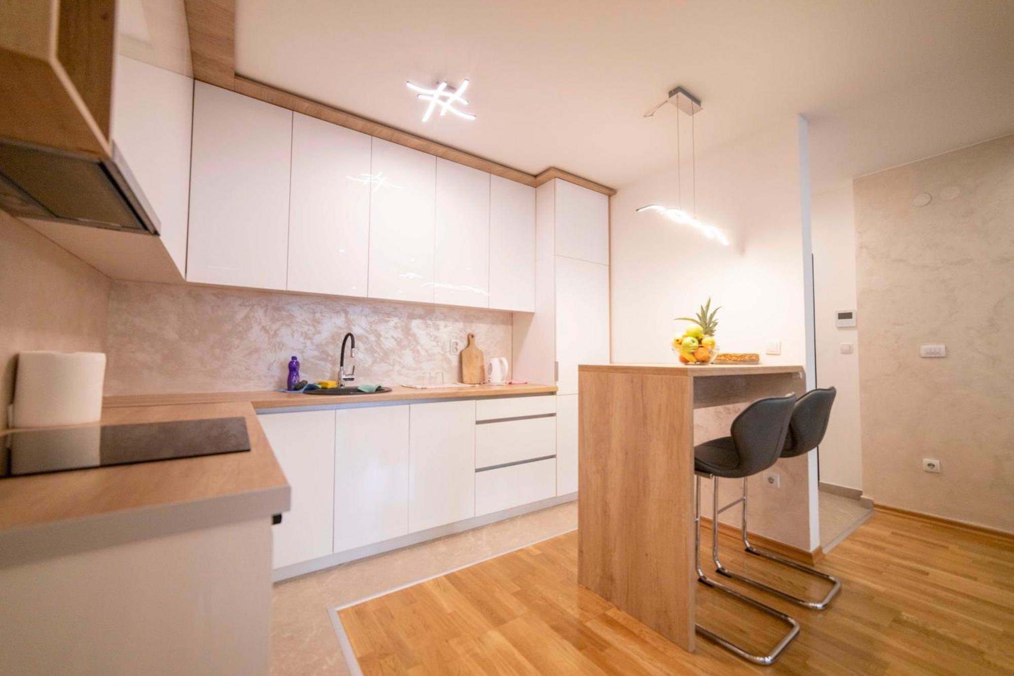Apartment 5 Star Lukavica Exterior photo
